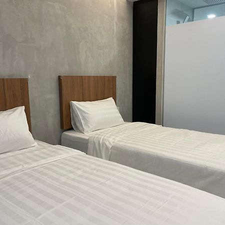 Hpy Hotel Ipoh Kültér fotó