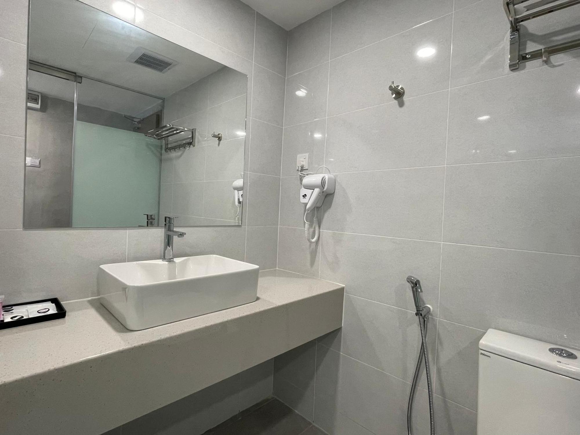 Hpy Hotel Ipoh Kültér fotó